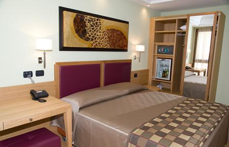 Hotel Artemis slide 3