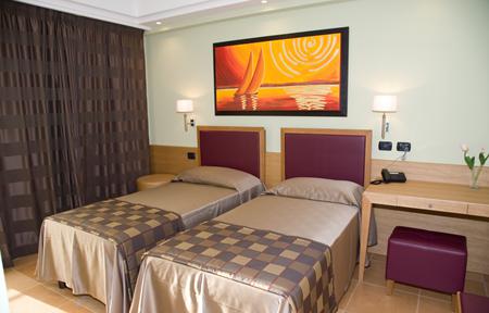 Hotel Artemis slide 4