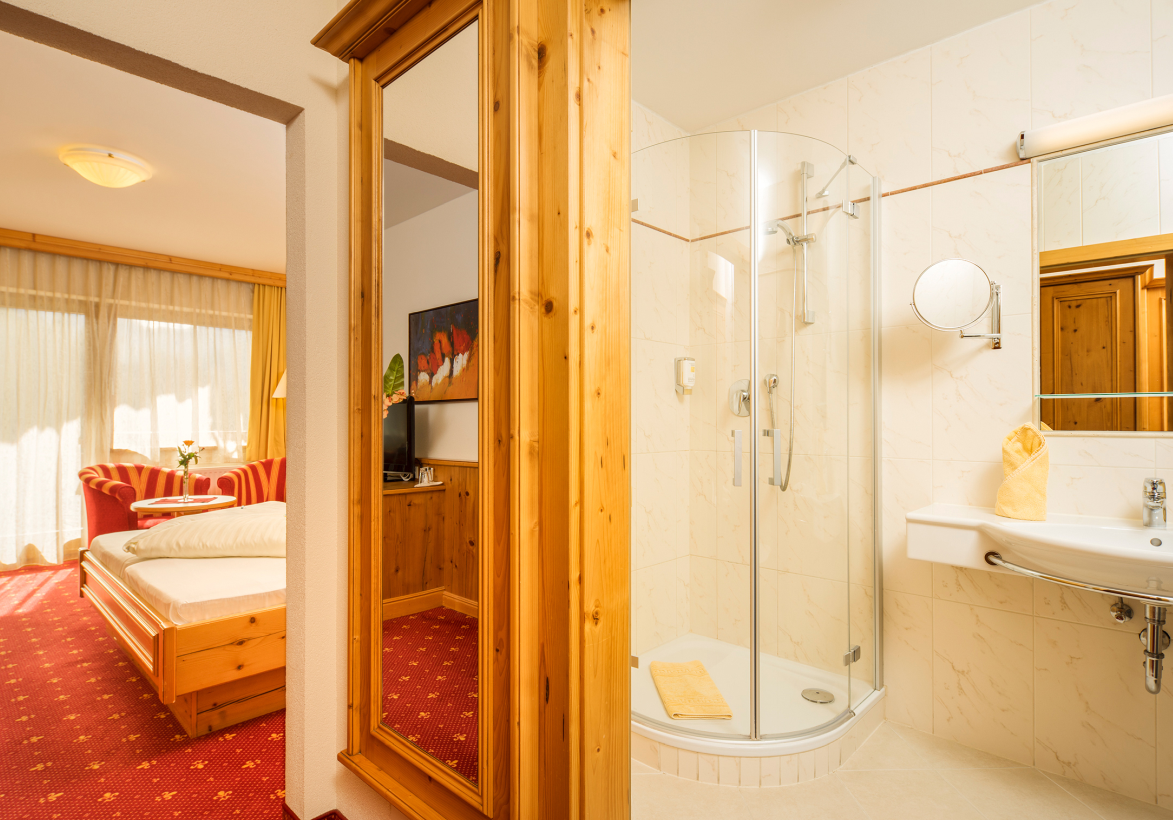 Hotel Alphof slide 3