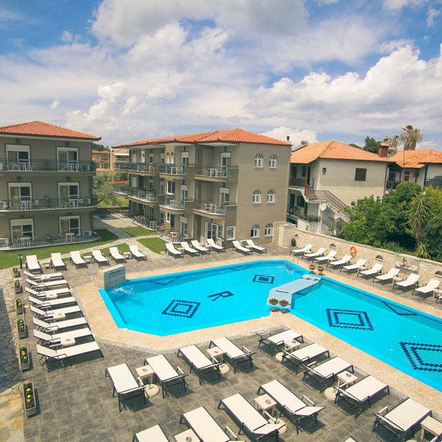 Royal Hotel & Suites - All Inclusive