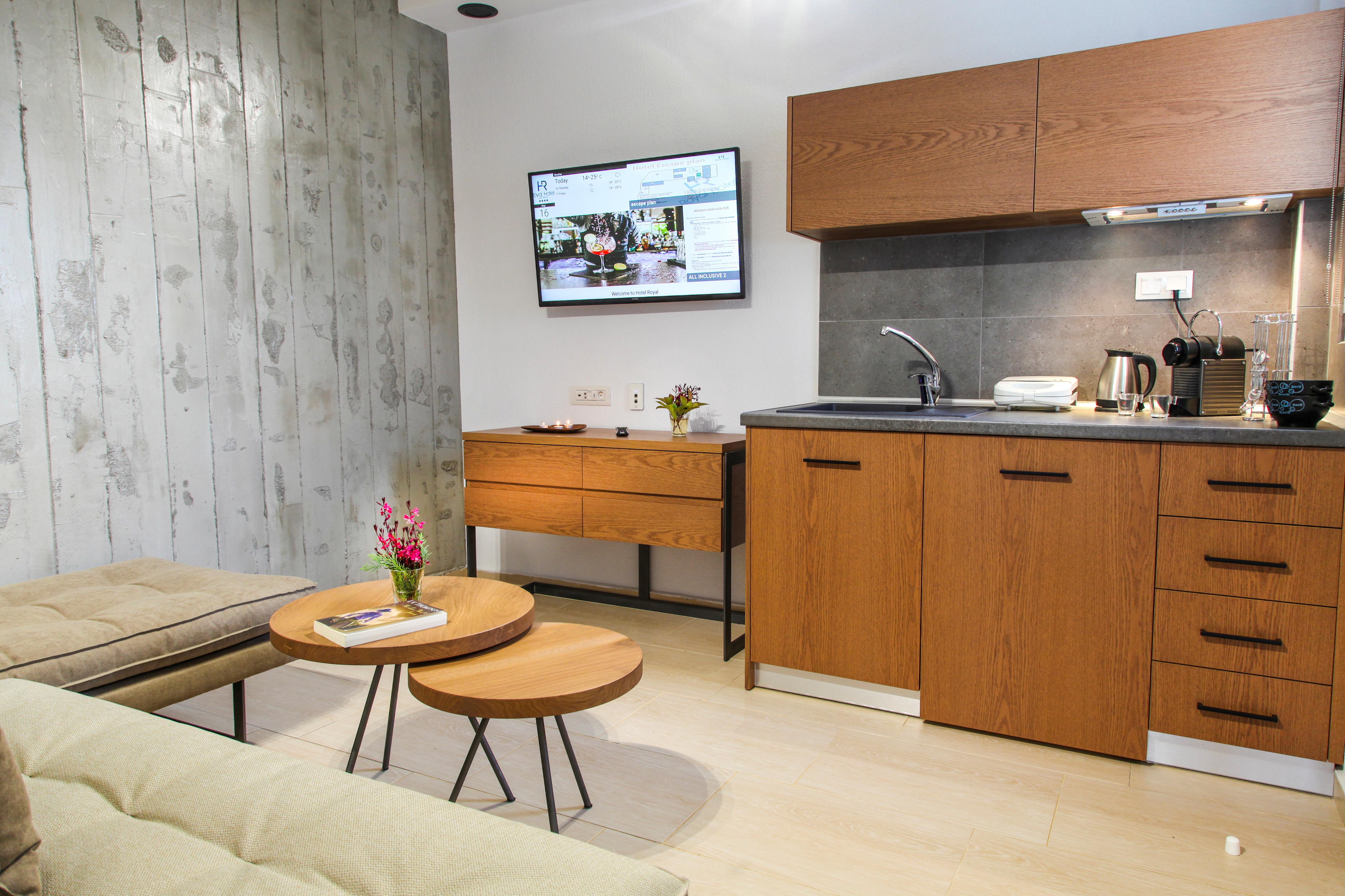 Royal Hotel & Suites - All Inclusive slide 5