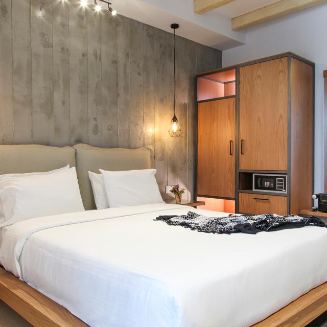 Billede av hotellet Royal Hotel & Suites - - nummer 2 af 18