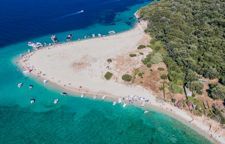 Eptanisos Beachfront Suites slide 3