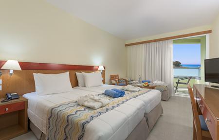 Hotel Avra Beach Resort slide 3