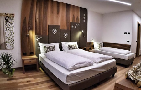 Hotel Cristallo slide 4