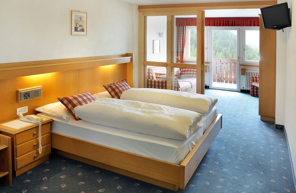 Hotel Astor Suites B&B slide 2