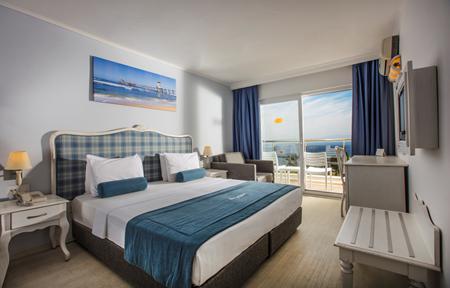 Hotel Atlantique Holiday Club slide 3