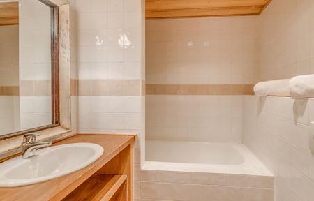 Chalet Aspen slide 5