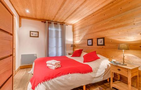 Chalet Whistler slide 3