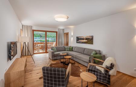 Skylodge Alpine Homes slide 2