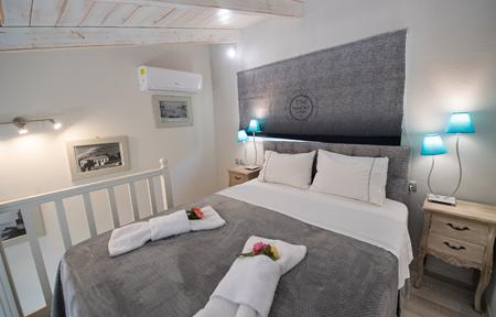 Kastro Maistro Suites med privat pool slide 4