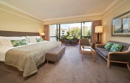 Hotel The Cliff Bay slide 2