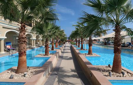 Hotel Titanic Royal Resort slide 2