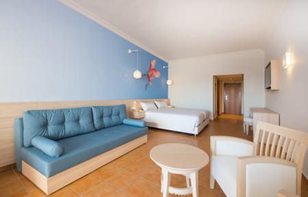 Iberostar Waves Founty Beach slide 4