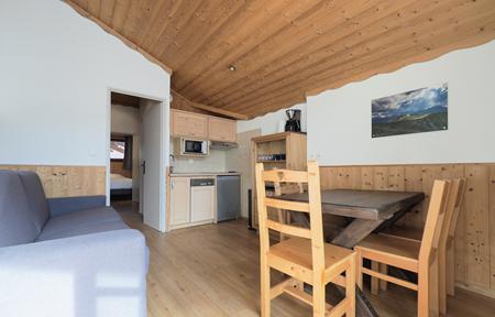 Hotel Aiguille Lodge slide 5