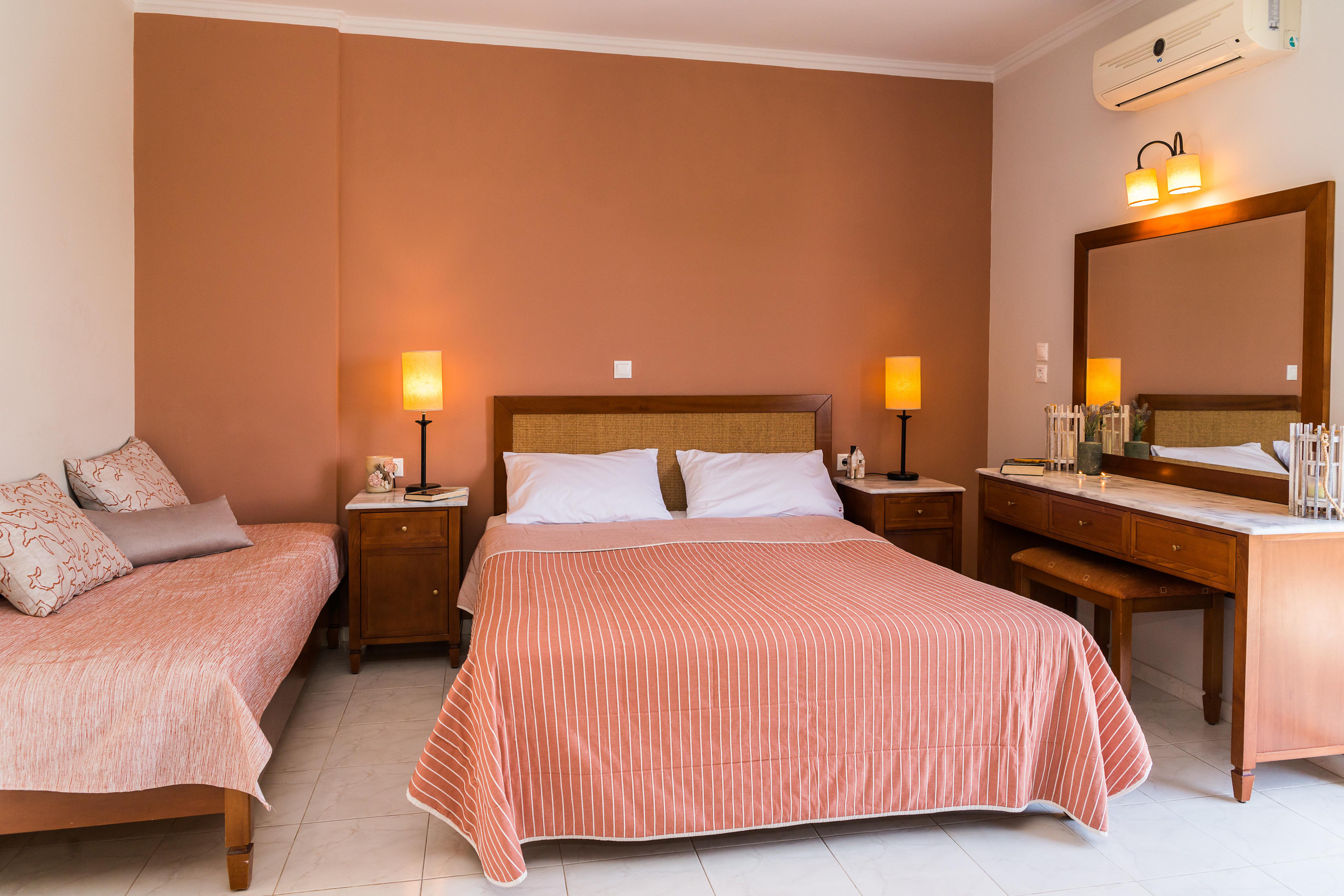 Studio's Kalidonio slide 3