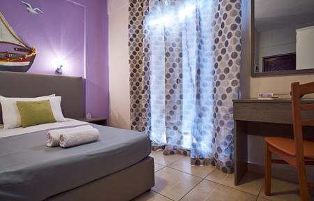 Studios Elena slide 3