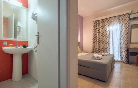 Studios Elena slide 5