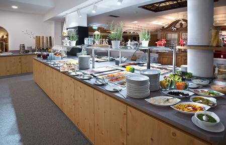 JUFA Alpenhotel Saalbach slide 4