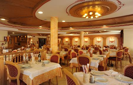 Hotel Canada slide 3