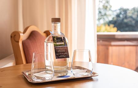 Hotel Crystal slide 5