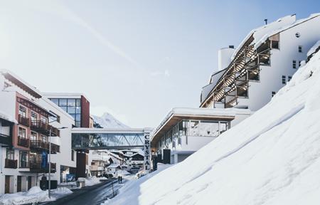 The Crystal VAYA Unique