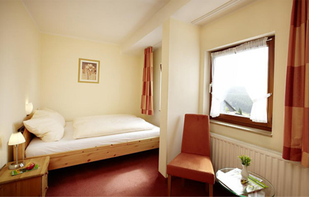 Landhotel Altastenberg - Kost og logi slide 2