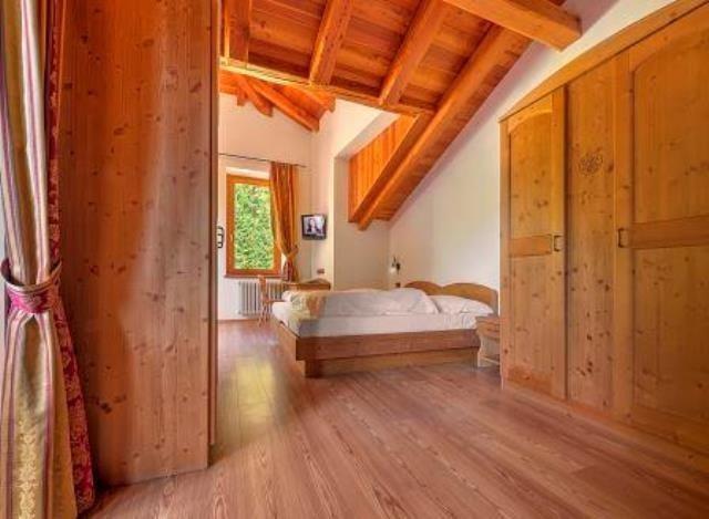 Hotel Dal Bracconiere slide 4