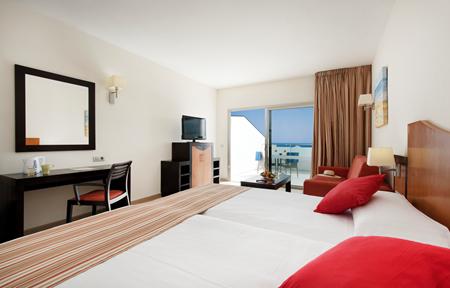 Hotel Lanzarote Village slide 5