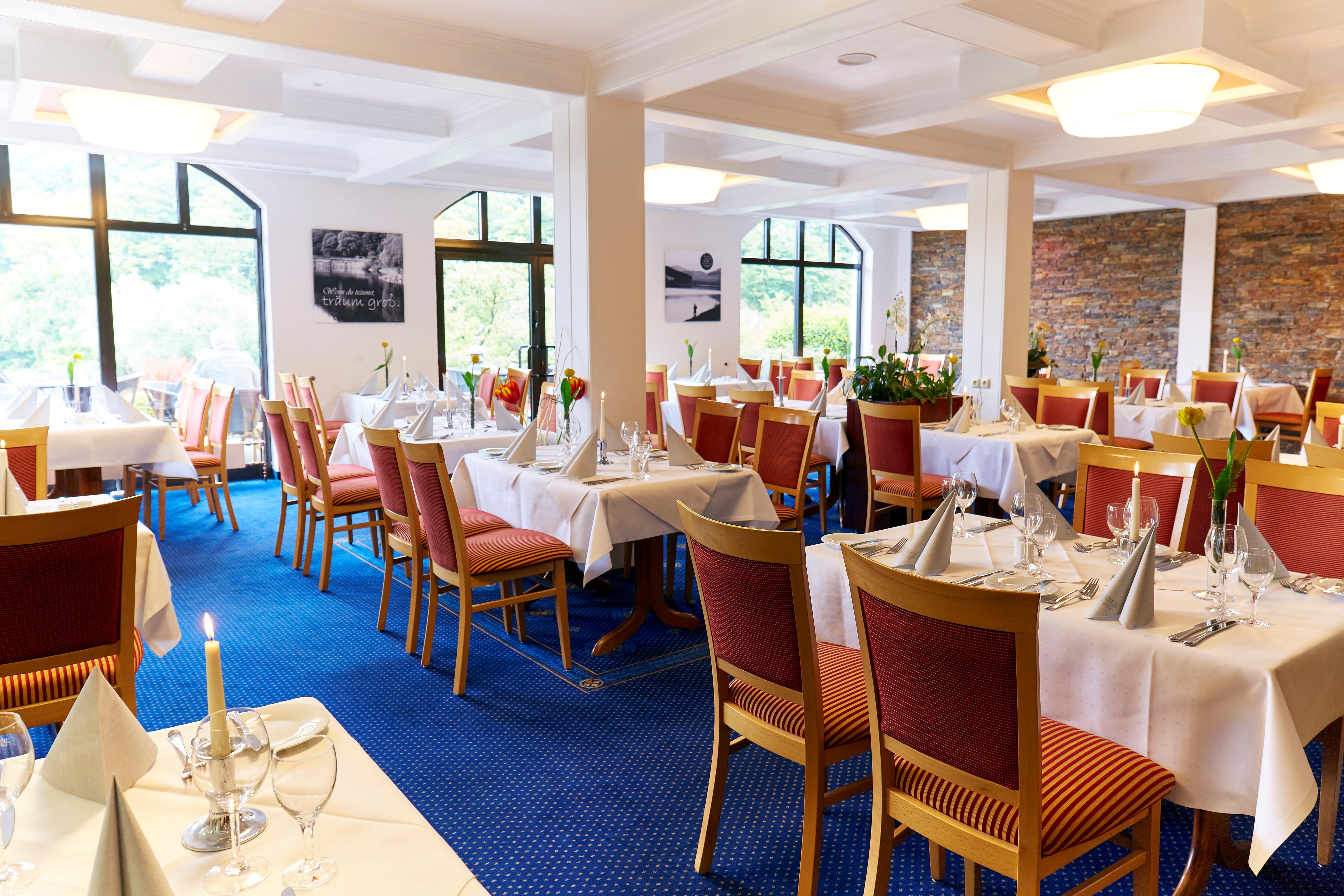 Göbels Seehotel Diemelsee slide 4