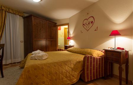 Hotel Lac Bleu slide 2