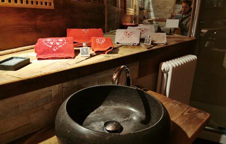 Maison Le Cler - logi og morgenmad  slide 4