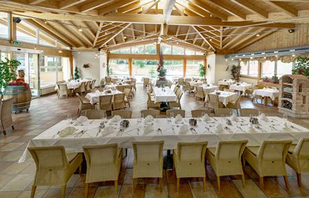 Verwöhnhotel Vötters Sportkristall slide 4