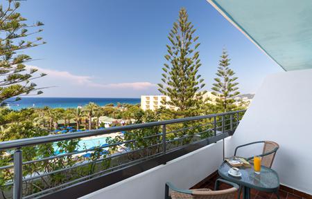 Hotel Blue Horizon slide 5