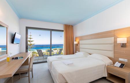 Hotel Blue Horizon slide 3