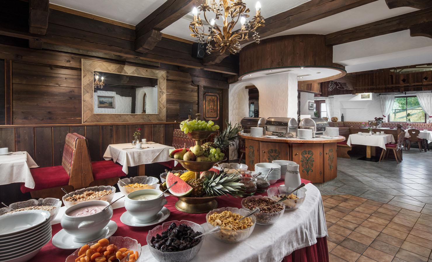 Hotel Höhlenstein slide 5