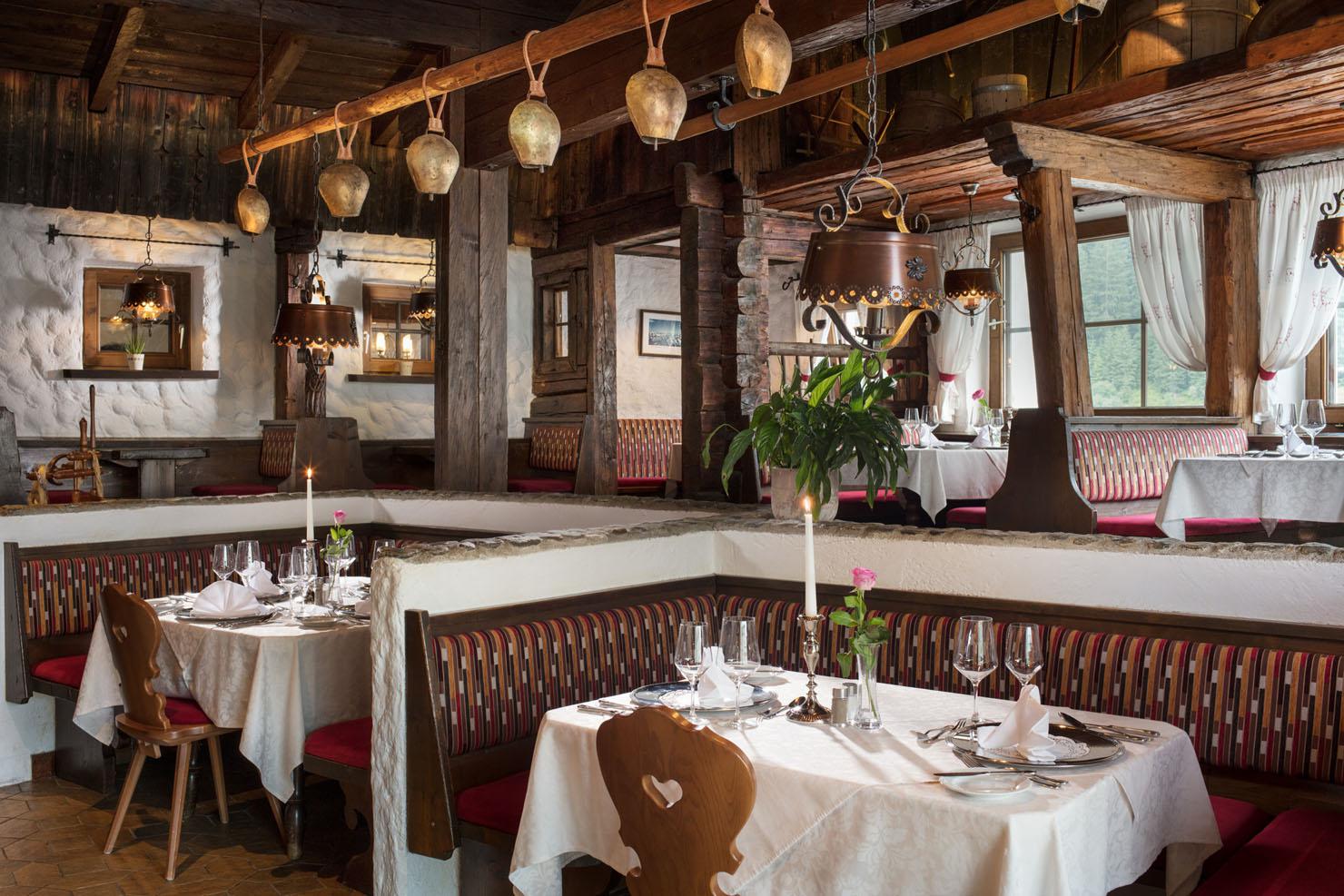 Hotel Höhlenstein slide 3