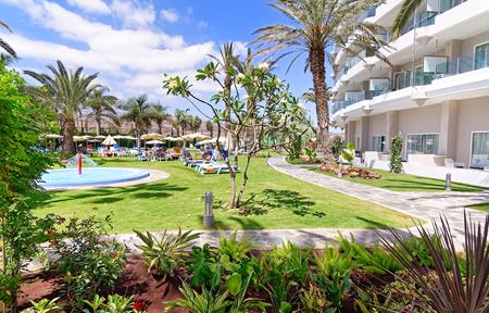 Bull Escorial & Spa slide 4