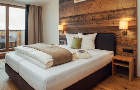 Hotel Alpenjuwel Residenz slide 2