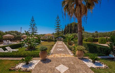 Suites Mon Repo slide 2