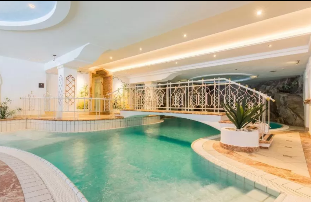 Hotel Gaspingerhof  slide 4