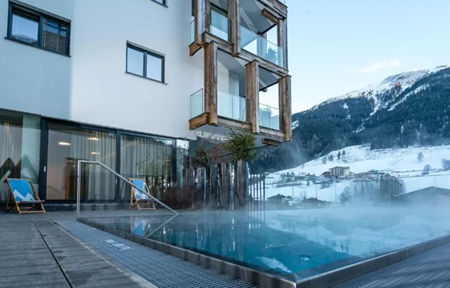 Adler Resort - Ekstra indkøbt slide 2