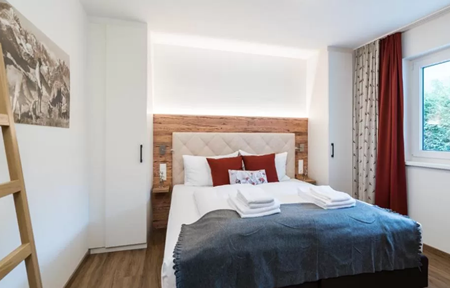 Villagepark Suites slide 5