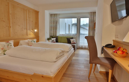 Hotel Astoria  slide 2