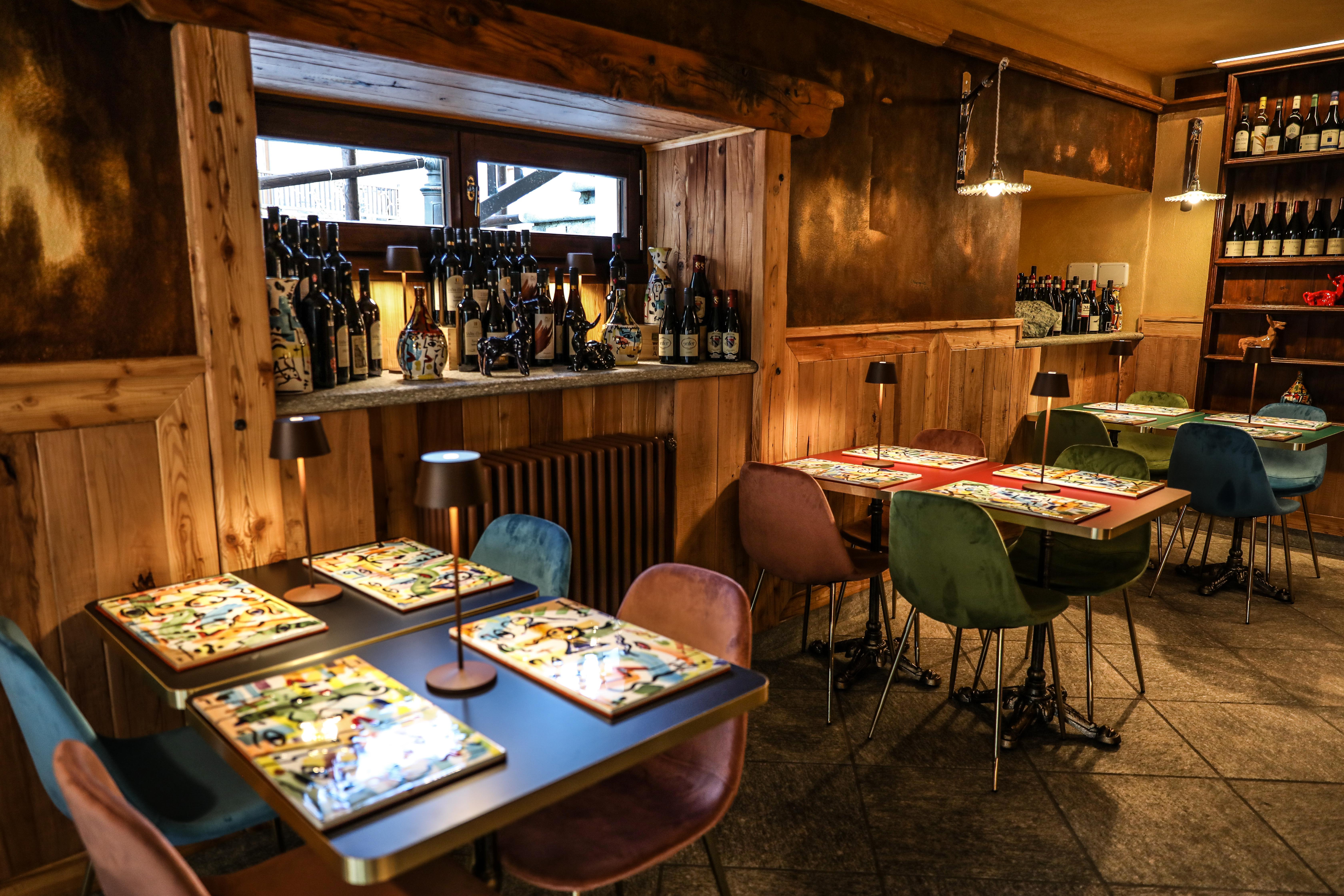 Art Hotel Grandes Murailles slide 3