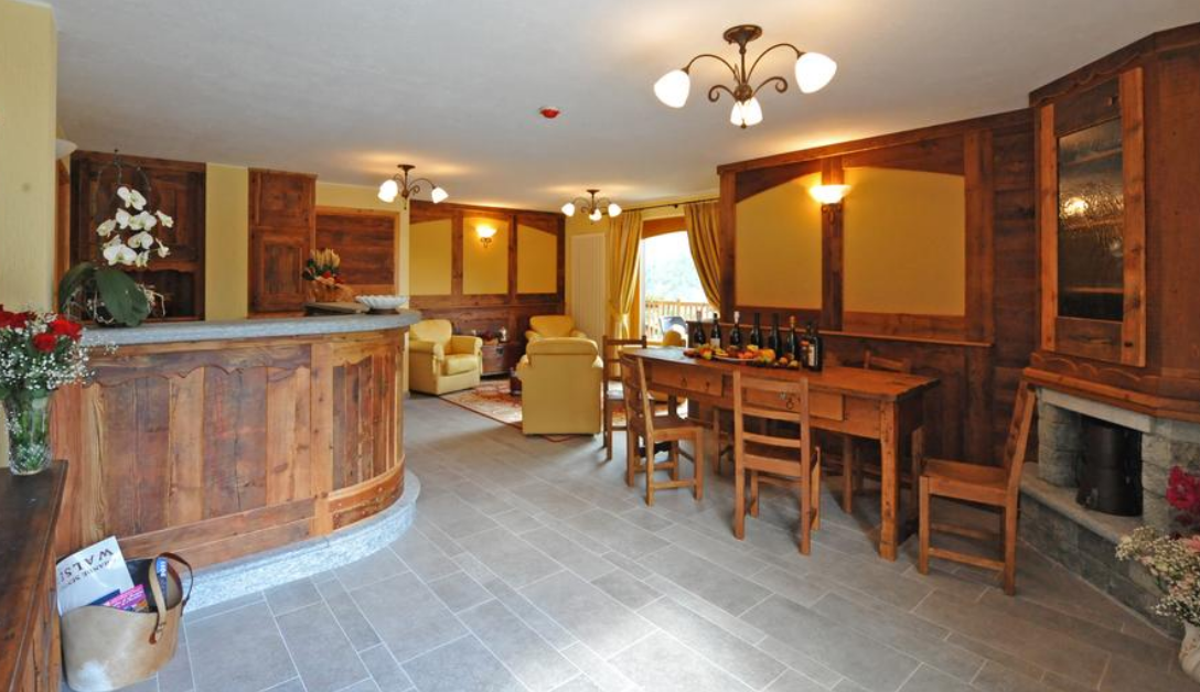 Gresil Residence  slide 5