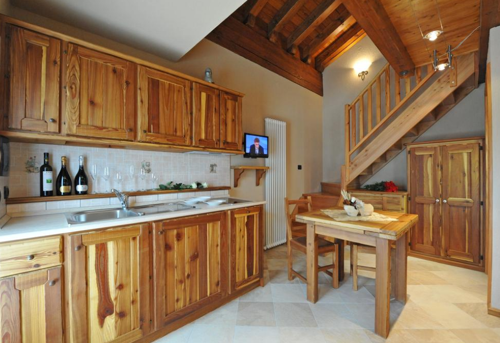 Gresil Residence  slide 3