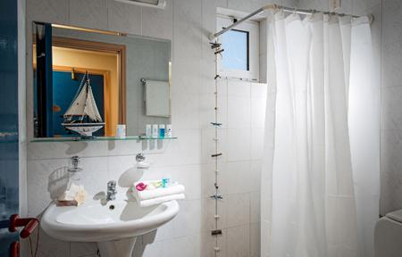 Hotel Astoria slide 4