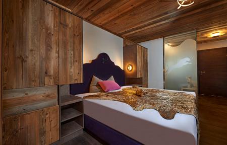 Hotel Panther'A slide 2