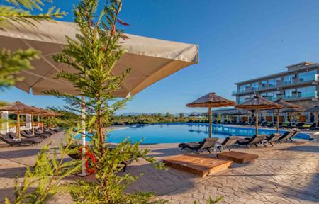 Ninos Laguna Holiday Resort